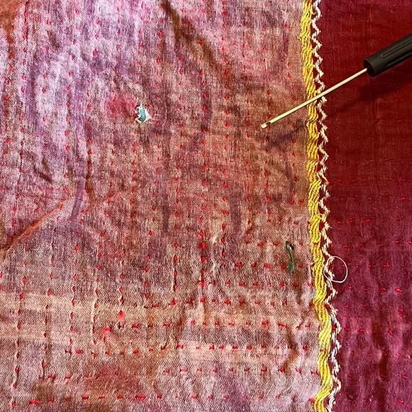 Vtg Kantha Quilt Throw 70x49 Floral Patchwork Reversible Handmade Cotton Blanket - Picture 7 of 7